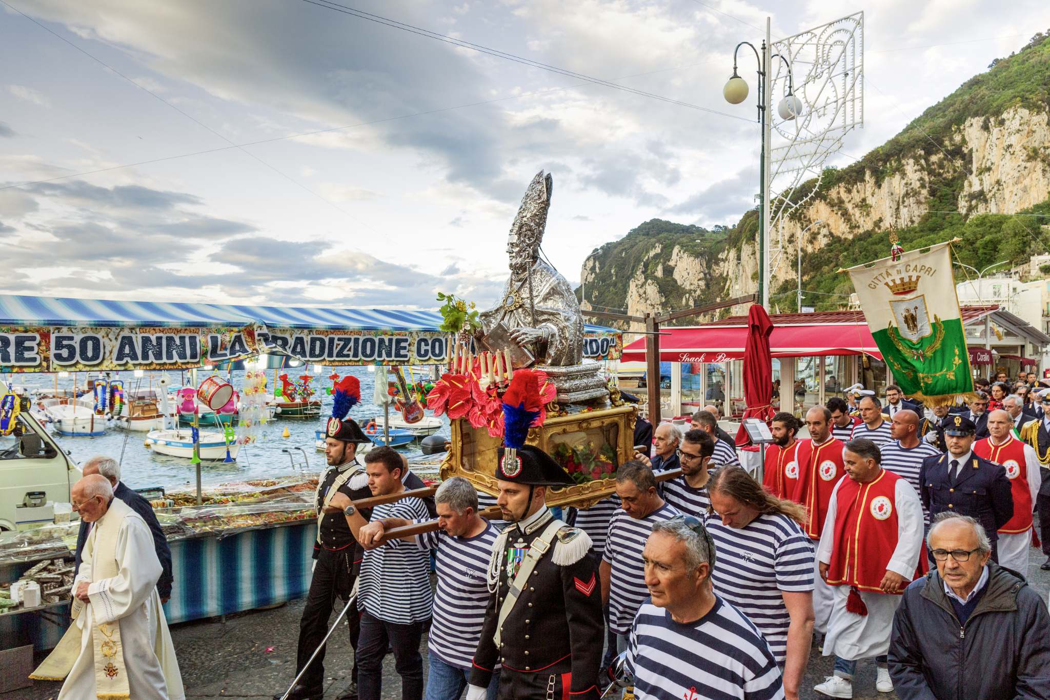 Tra fede e tradizioni, maggio a Capri è il mese di San Costanzo